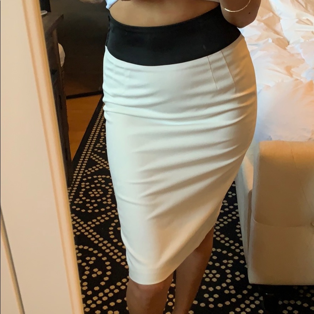 H&M White & Black high waisted pencil skirt